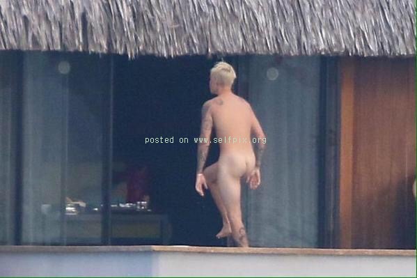 Justin Bieber leaked Pics from www SELFPIX org.